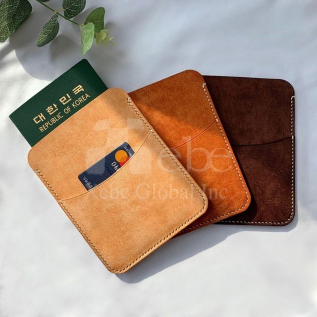 口袋型皮革护照套 