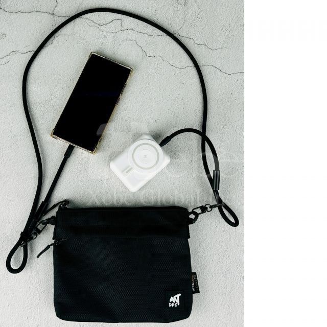 多功能充电旅行小包 出国随身包