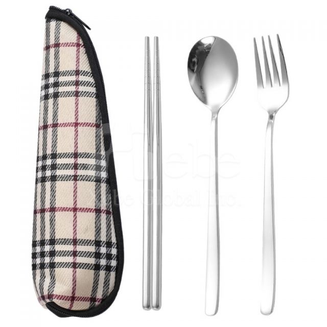 格纹布便携餐具三件组