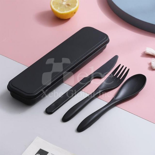 黑色素面便携餐具