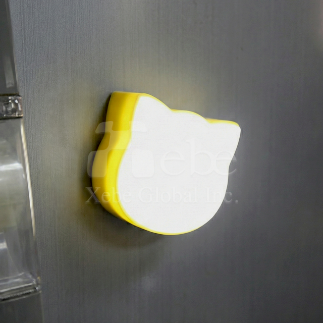 定制猫咪造型冰箱贴灯箱